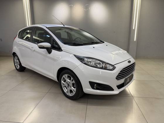 FORD FIESTA 1.5 S HATCH 16V FLEX 4P MANUAL FORD FIESTA 1.5 S HATCH 16V FLEX 4P MANUAL